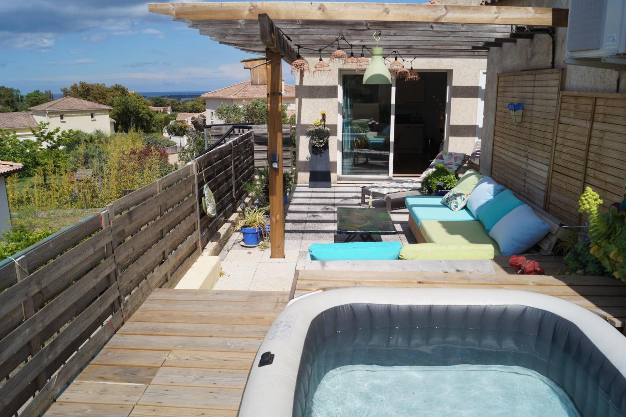 Dans Aquarelle Apartment *